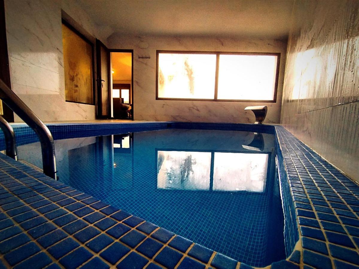 El Aprisco, Con Piscina Climatizada En Hueva-Guadalajara 빌라 외부 사진